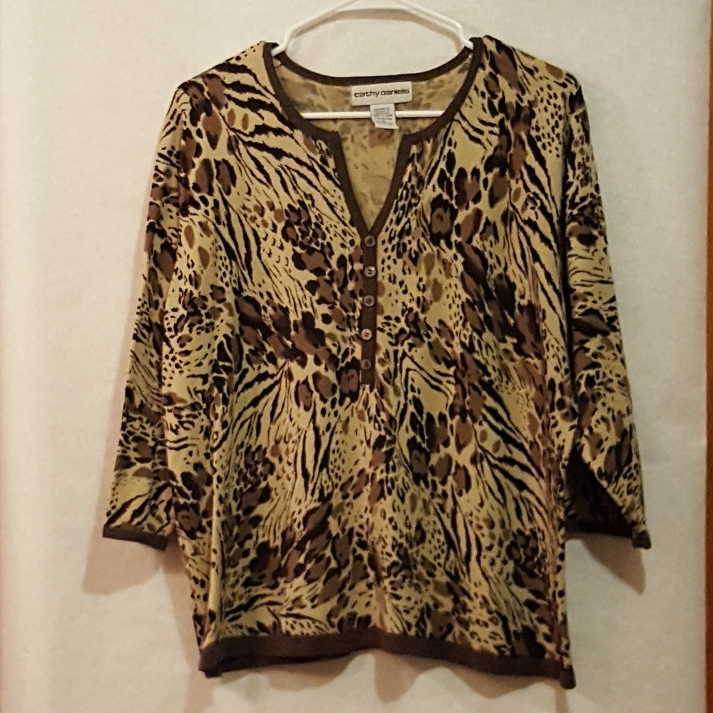 Cathy Daniels 1X animal print sweater